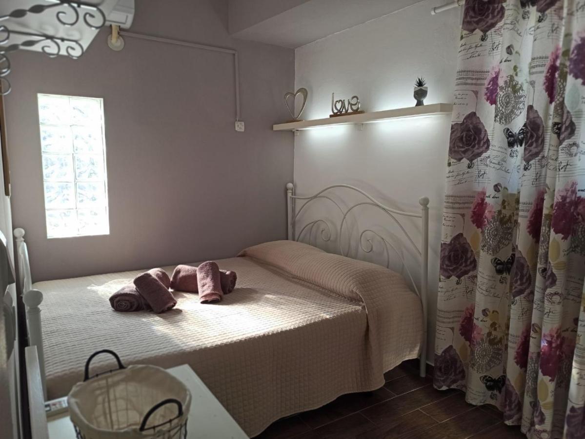 M&M Small House Rhodes City Luaran gambar